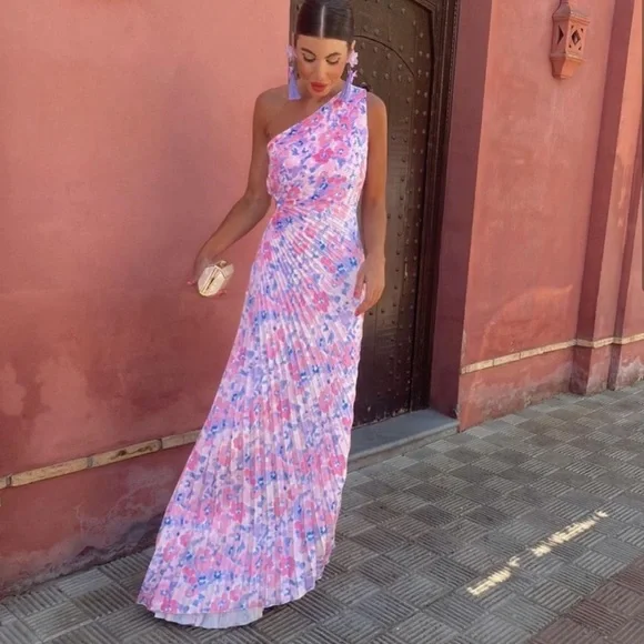 Buganco Pleated Floral Dress - Picture 2 of 4